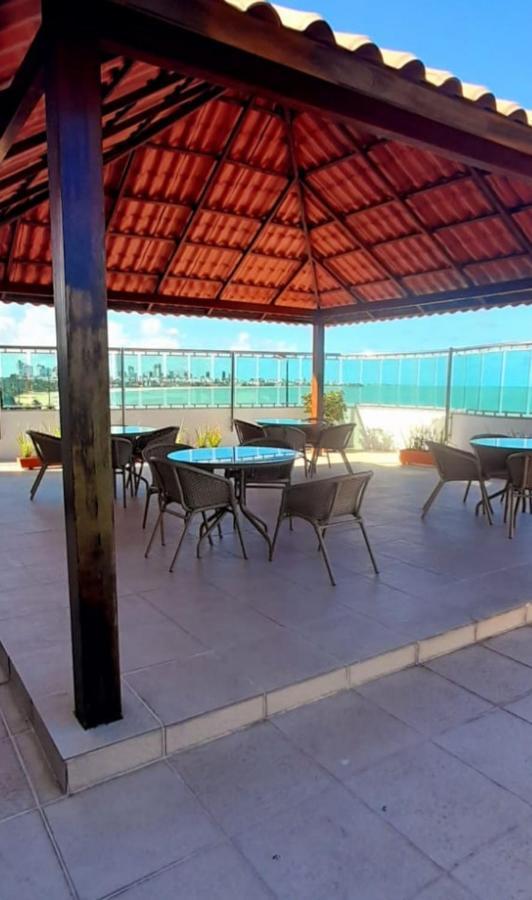 Manaira Palace Apt 234 *